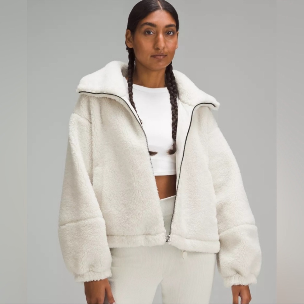 Lululemon Women's White Fleece Jacket